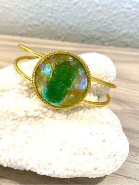 14. Gold Bracelet with Turquoise sea glass and Iridescent glitter